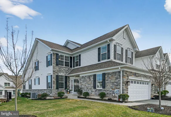 Property Slideshow image 2 of 33 | 727 friendship hill dr, Collegeville, PA, 19426