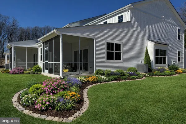 Property Slideshow image 3 of 22 | 268 jameson way, Wilmington, DE, 19803