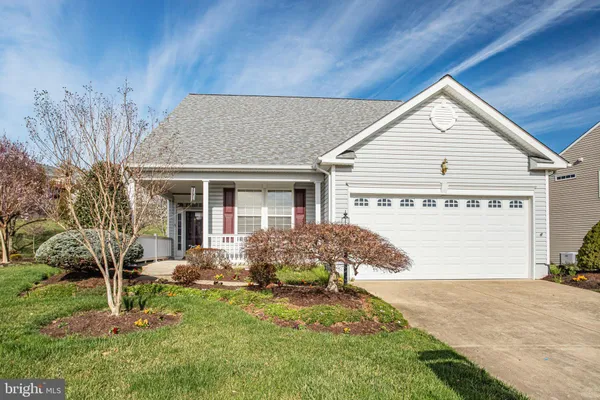 Property Slideshow image 3 of 48 | 3749 russett maple ct, Dumfries, VA, 22025