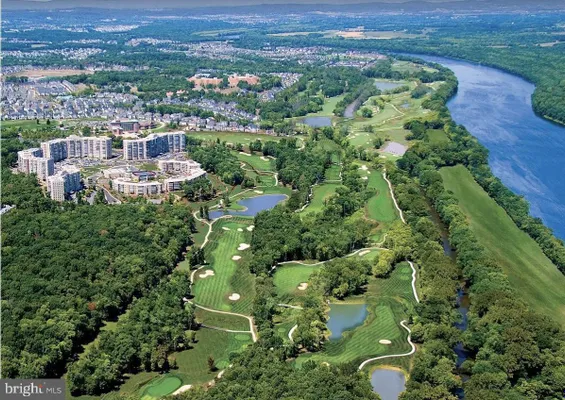 Property Slideshow image 3 of 16 | 19375 cypress ridge ter 409, Leesburg, VA, 20176