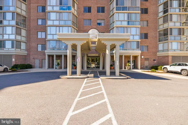 Property Slideshow image 3 of 28 | 3200 n leisure world blvd 111, Silver Spring, MD, 20906