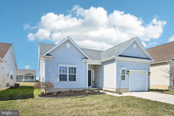 Property Slideshow image 3 of 51 | 16 torresdale st, Millville, NJ, 08332