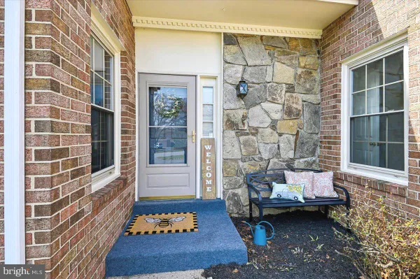 Property Slideshow image 2 of 55 | 860 woodmont rd, Annapolis, MD, 21401