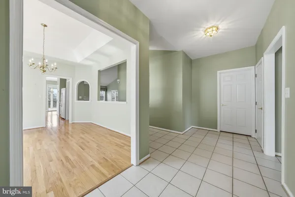 Property Slideshow image 3 of 50 | 6344 avington pl, Gainesville, VA, 20155