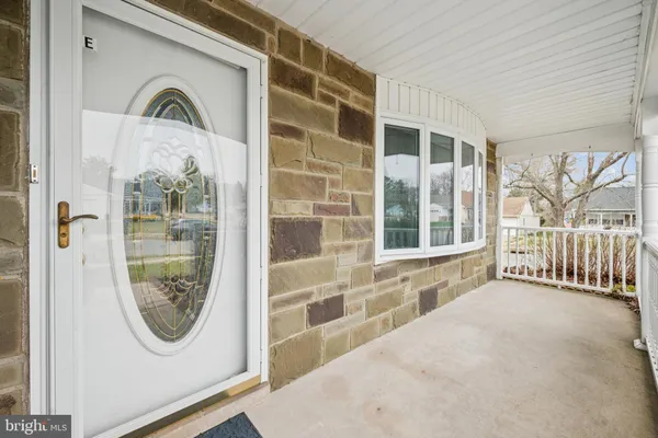 Property Slideshow image 3 of 25 | 1 new castle dr, Southampton, NJ, 08088