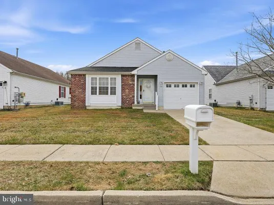 Property Slideshow image 2 of 30 | 725 virgin island dr, Williamstown, NJ, 08094