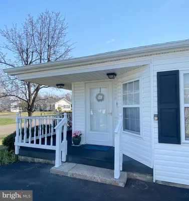 Property Slideshow image 3 of 31 | 449 grouse ct, New Hope, PA, 18938