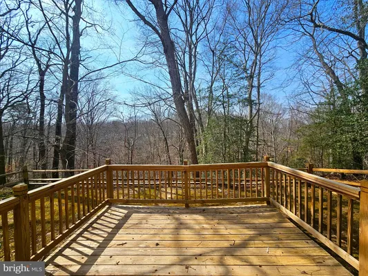 Property Slideshow image 2 of 23 | 860 woodmont rd, Annapolis, MD, 21401