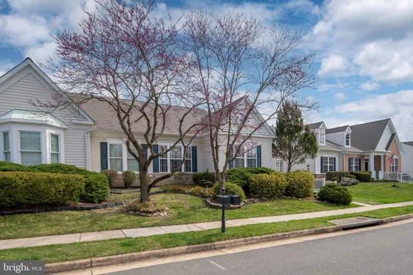 Property Slideshow image 3 of 59 | 12966 dunbarton dr, Bristow, VA, 20136