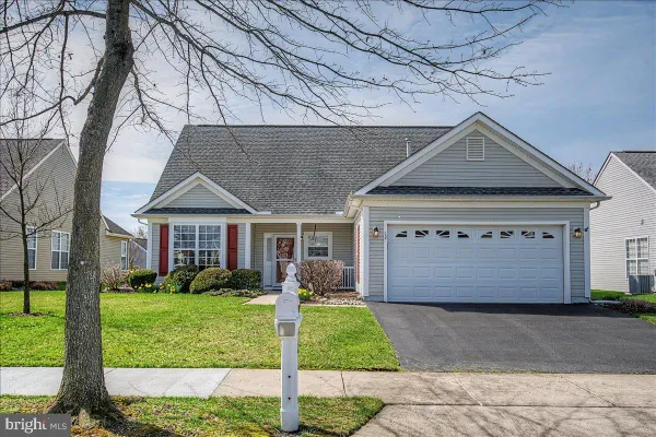 Property Slideshow image 2 of 31 | 12 springmill dr, Middletown, DE, 19709