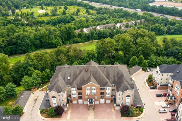 Property Slideshow image 3 of 20 | 6155 shadywood rd 305, Elkridge, MD, 21075