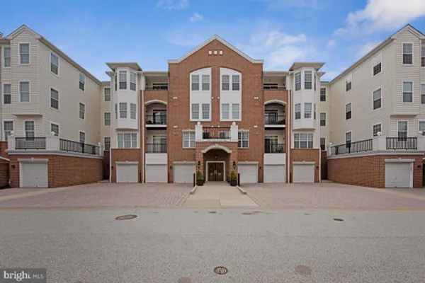 Property Slideshow image 2 of 63 | 6150 shadywood rd 207, Elkridge, MD, 21075