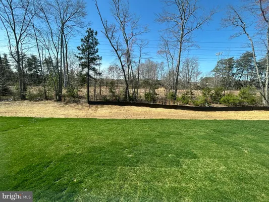 Property Slideshow image 3 of 16 | 10095 shenandoah ln, White Plains, MD, 20695