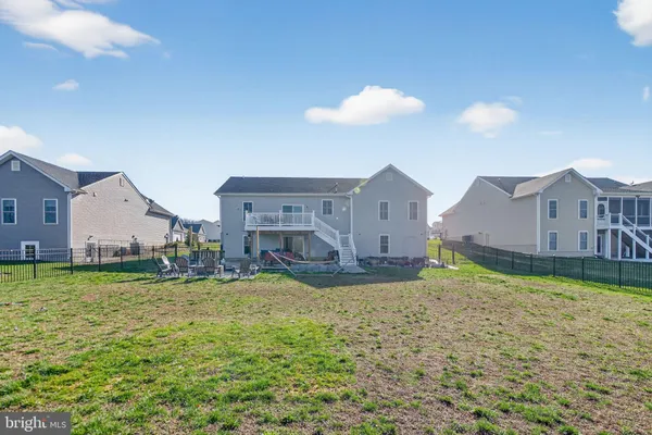 Property Slideshow image 2 of 25 | 13862 patriot way, Hagerstown, MD, 21740