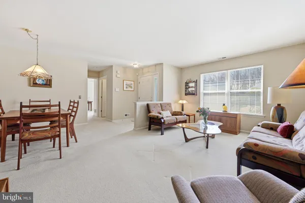 Property Slideshow image 2 of 16 | 1 glenview ct, Gibbsboro, NJ, 08026