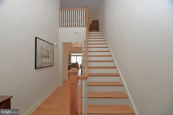 Property Slideshow image 3 of 27 | 924 holden ct, Warminster, PA, 18974