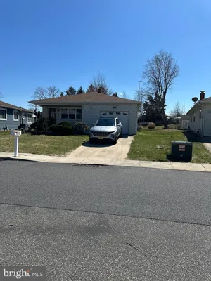 Property Slideshow image 3 of 4 | 15 bonaire dr, Toms River, NJ, 08757