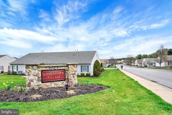 Property Slideshow image 3 of 23 | 1013 hastings blvd 1013, York, PA, 17402