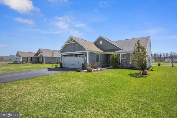 Property Slideshow image 3 of 39 | 133 cassius ln, Dover, DE, 19901