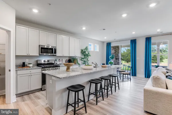 Property Slideshow image 2 of 16 | 10071 shenandoah ln, White Plains, MD, 20695