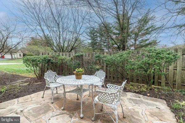 Property Slideshow image 3 of 40 | 12 bugle ln, Blue Bell, PA, 19422