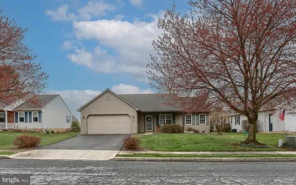 Property Slideshow image 3 of 73 | 47 arbor dr, Myerstown, PA, 17067