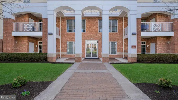 Property Slideshow image 3 of 39 | 1218 meridian blvd 1218, Warrington, PA, 18976