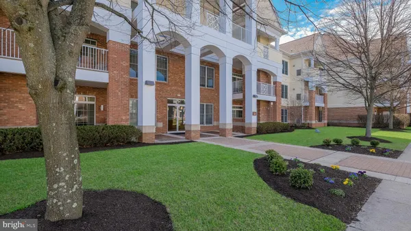 Property Slideshow image 2 of 39 | 1218 meridian blvd 1218, Warrington, PA, 18976