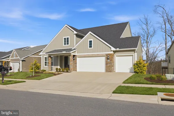 Property Slideshow image 3 of 45 | 121 milkweed, Lake Frederick, VA, 22630