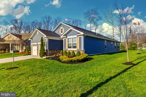 Property Slideshow image 2 of 24 | 100 castlebay dr, Williamstown, NJ, 08094