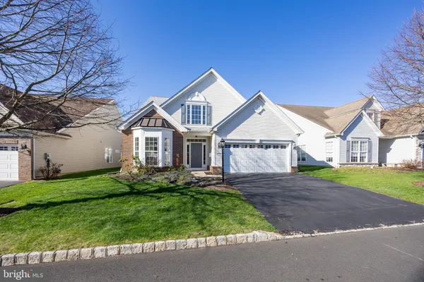 Property Slideshow image 2 of 42 | 3874 somerset dr, Collegeville, PA, 19426