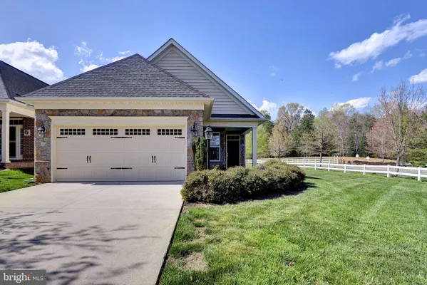 Property Slideshow image 3 of 46 | 4123 ashby ln, Williamsburg, VA, 23188