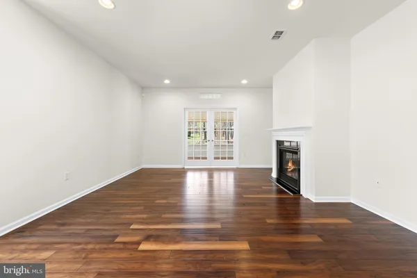 Property Slideshow image 2 of 37 | 333 newport way, Little Egg Harbor Twp, NJ, 08087