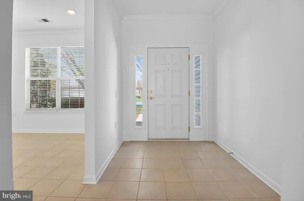 Property Slideshow image 2 of 44 | 17602 four seasons dr, Dumfries, VA, 22025