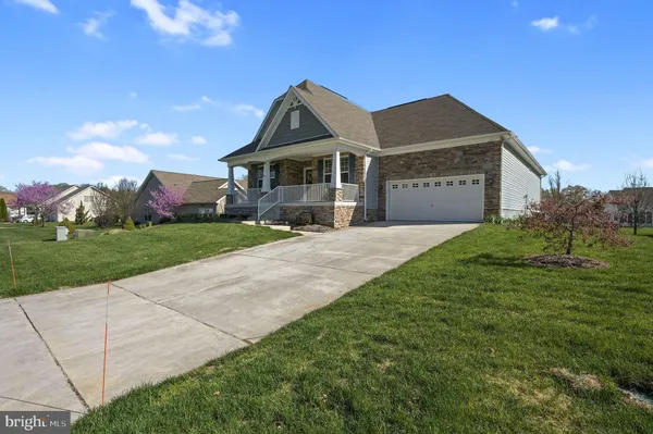Property Slideshow image 2 of 35 | 392 winesap ln, Dover, DE, 19901