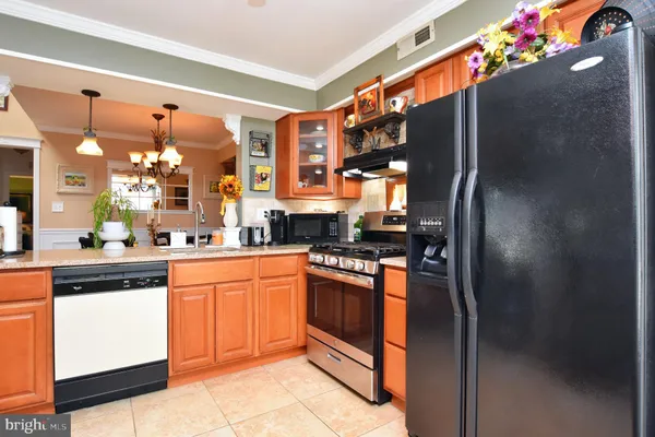 Property Slideshow image 3 of 26 | 5304 adelaide dr b, Mount Laurel, NJ, 08054