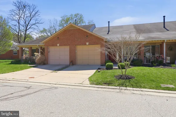 Property Slideshow image 3 of 33 | 905 yardarm ln, Annapolis, MD, 21401