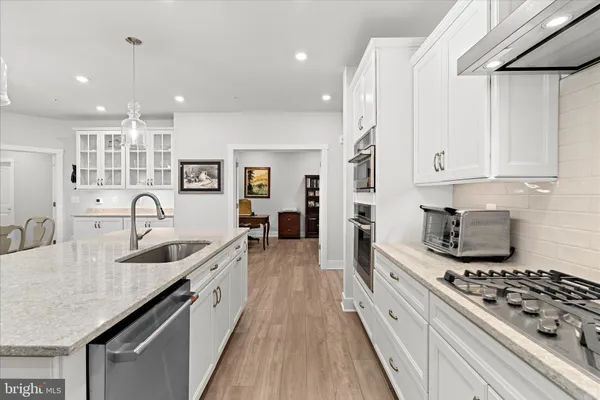 Property Slideshow image 3 of 55 | 132 wheelhouse way 11, Chester, MD, 21619