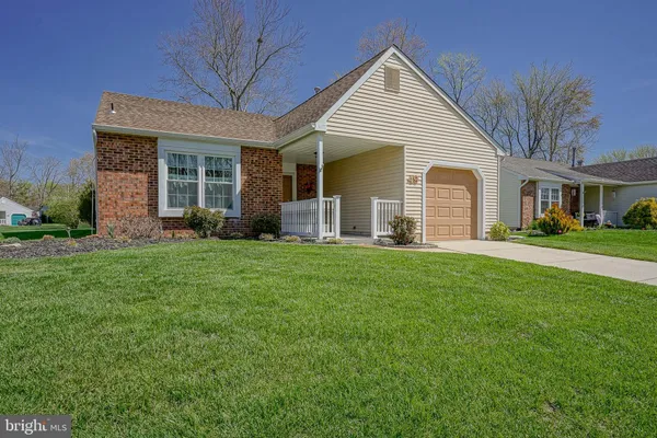 Property Slideshow image 2 of 26 | 49 lakebridge, Deptford, NJ, 08096