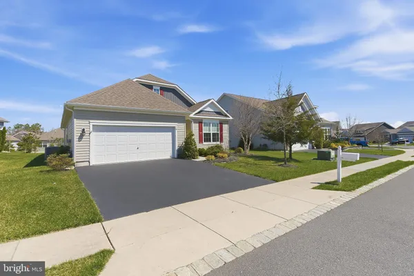 Property Slideshow image 2 of 36 | 16 raccoon ln, Barnegat, NJ, 08005