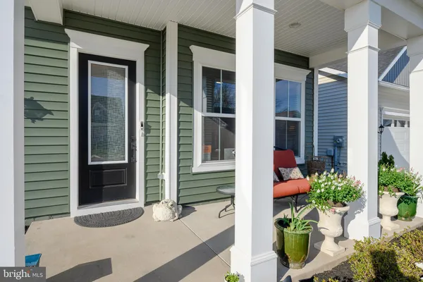 Property Slideshow image 2 of 66 | 102 woolgrass ln, Gettysburg, PA, 17325