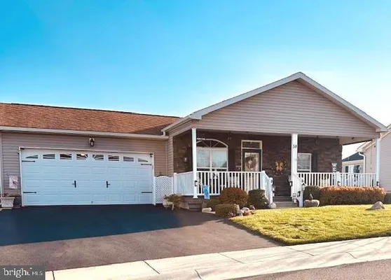 Property Slideshow image 2 of 21 | 58 middlemarch rd, Douglassville, PA, 19518