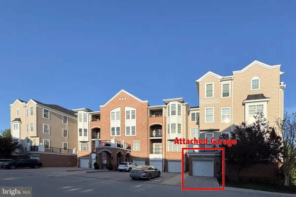 Property Slideshow image 3 of 48 | 6155 shadywood rd 305, Elkridge, MD, 21075