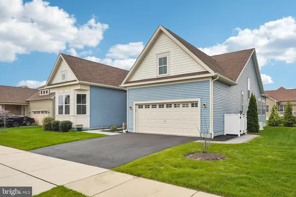 Property Slideshow image 2 of 41 | 4605 bogart ln, Middletown, DE, 19709