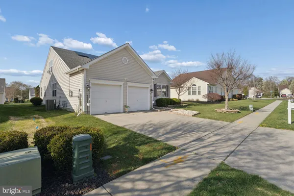 Property Slideshow image 2 of 35 | 15 fairfield dr, Westampton, NJ, 08060