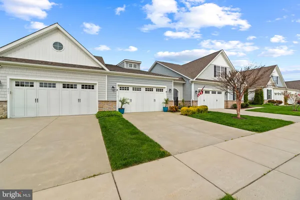Property Slideshow image 2 of 46 | 845 moorings cir 138, Stevensville, MD, 21666