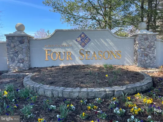 Property Slideshow image 2 of 2 | 18 ambrose dr, Columbus, NJ, 08022