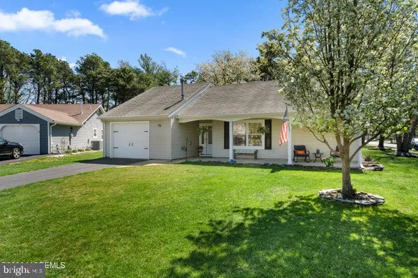 Property Slideshow image 3 of 39 | 6 wales ct, Forked River, NJ, 08731