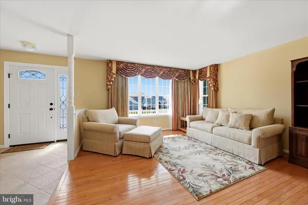 Property Slideshow image 2 of 35 | 789 w glenview dr, West Grove, PA, 19390