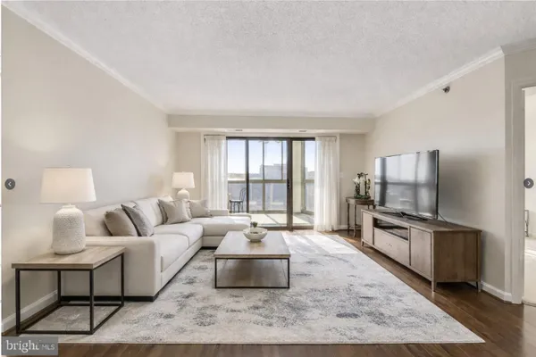 Property Slideshow image 2 of 40 | 19385 cypress ridge ter 920, Leesburg, VA, 20176